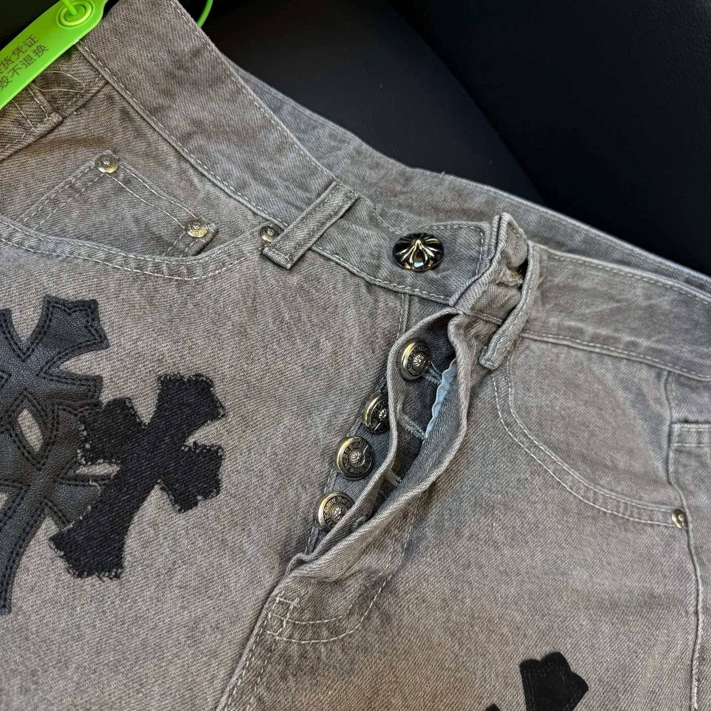 P310 washed gray model number: D347 Chrome hearts M (about 120 pounds) L (about 140 pounds) XL (about 165 pounds) XXL (about 185 pounds)